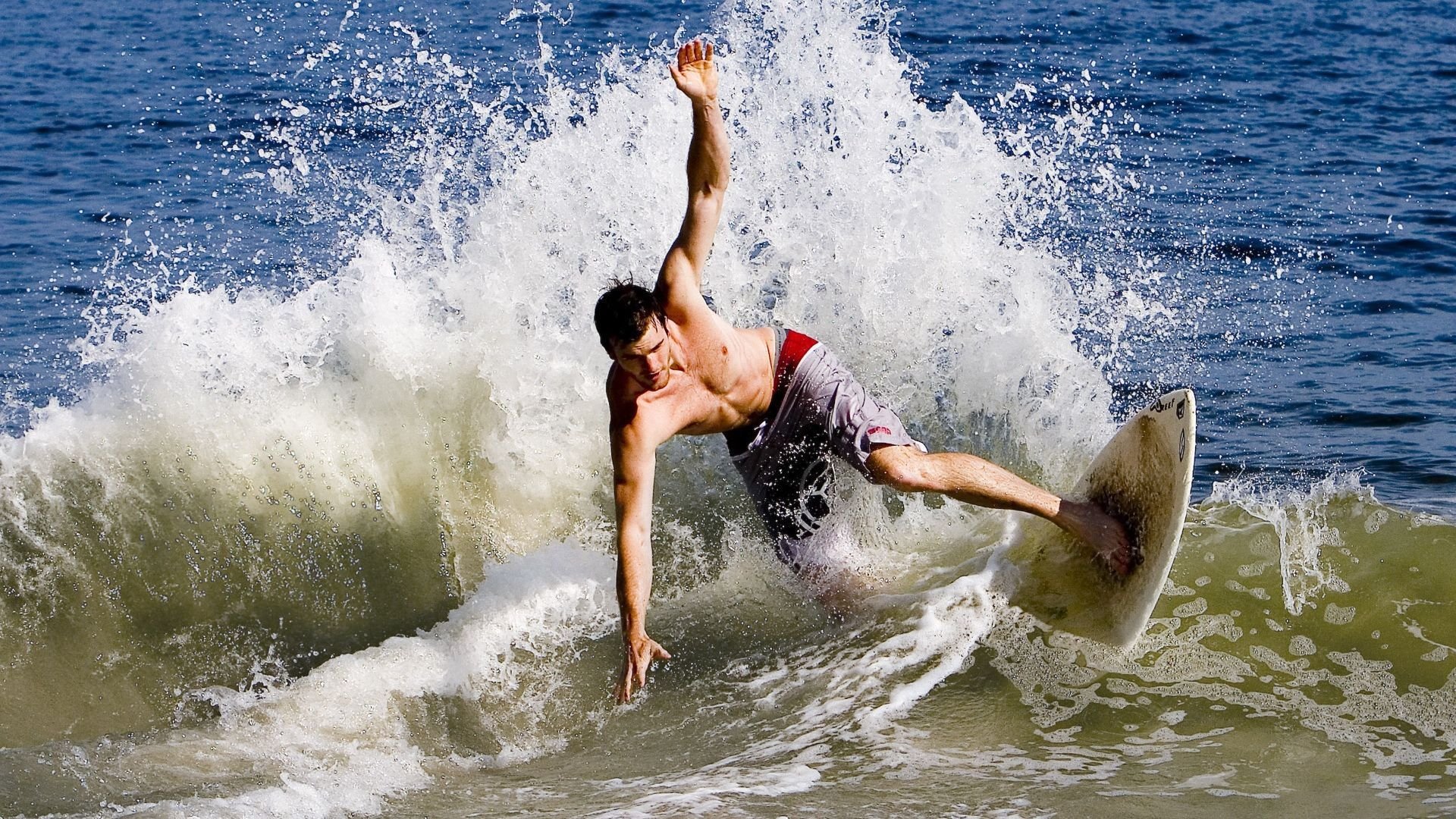 开云体育平台-2025中国篮球竞技水平稳步提升，国际影响力扩大，中国篮球未来走向