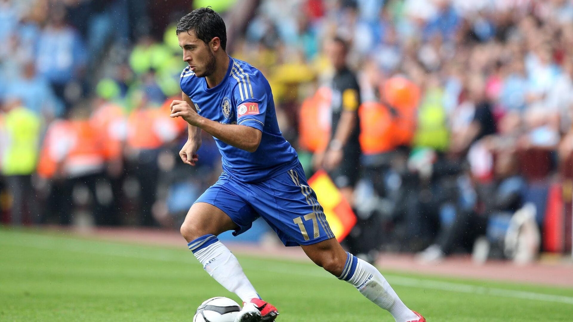 开云体育在线-“西甲明星连续得分,带队冲击榜首宝座”,西甲足球明星